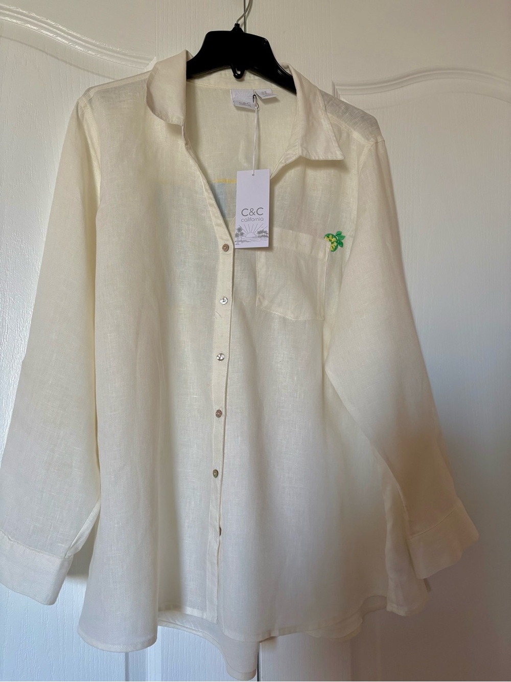 C&C California off white Linen Shirt with Green Embroidery